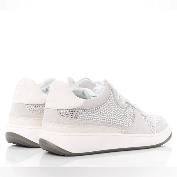 Chanel Suede Low Top Sneakers From the Cruise 2023 Collection by Virginie Viard - Picture 3 of 10